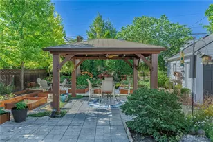 360 East Dr, Oakwood, OH 45419 - Photo 40