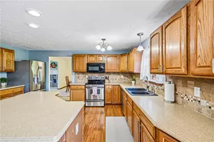 2031 Highlander North Dr, Xenia, OH 45385 - Photo 12