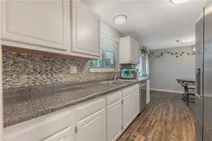 6317 Rosebury Dr, Huber Heights, OH 45424 - Photo 10