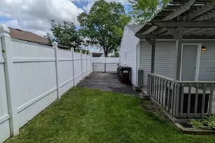2407 Selby Pl, Kettering, OH 45420 - Photo 8