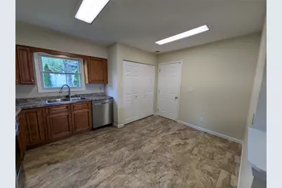 2407 Selby Place, Kettering, OH 45420 - Photo 12