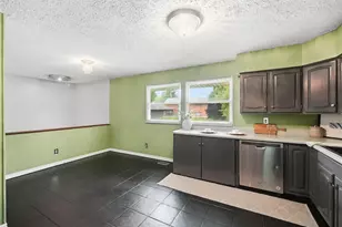 5908 Verdi Dr, West Carrollton, OH 45449 - Photo 12