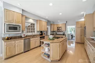 1037 Thicket Walk, Washington Twp, OH 45429 - Photo 24