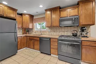 1895 N Longview St, Beavercreek, OH 45432 - Photo 10