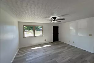 7619 Bassett Dr, Huber Heights, OH 45424 - Photo 8