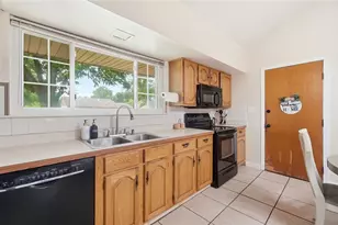 3640 Tiffany Dr, Kettering, OH 45420 - Photo 12