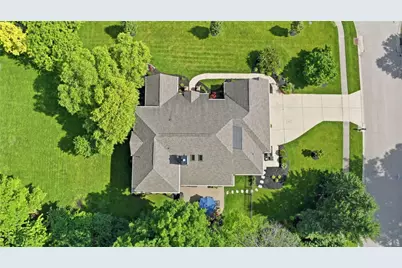 9301 Patriot Woods Court, Washington Twp, OH 45458 - Photo 6