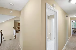 9301 Patriot Woods Ct, Washington Twp, OH 45458 - Photo 58