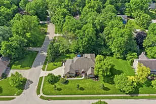 9301 Patriot Woods Ct, Washington Twp, OH 45458 - Photo 4