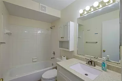 5984 Meadow Creek Drive #6, Miami Township, OH 45150 - Photo 20