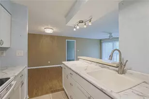 5984 Meadow Creek Dr, Miami Township, OH 45150 - Photo 12
