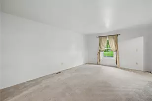 4140 Beech Tree Ct, Dayton, OH 45424 - Photo 12