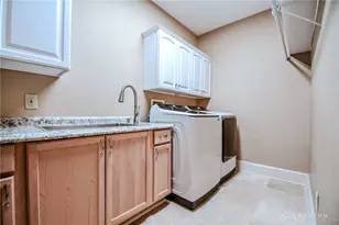 7266 Meeker Creek Dr, Butler Twp, OH 45414 - Photo 22