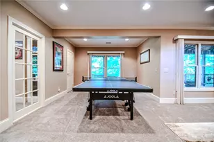 7266 Meeker Creek Dr, Butler Twp, OH 45414 - Photo 46