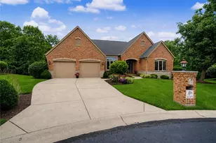 6723 Rosezita Ln, Miami Township, OH 45459 - Photo 2