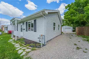 1143 W Race St, Troy, OH 45373 - Photo 6