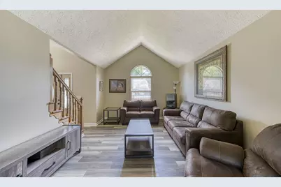 2421 Rossini Road, Miami Township, OH 45459 - Photo 14