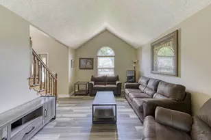 2421 Rossini Rd, Miami Township, OH 45459 - Photo 14