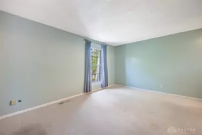 2106 Wellington Court, Fairborn, OH 45324 - Photo 12