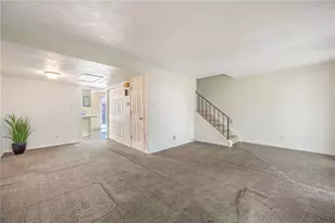 2106 Wellington Ct, Fairborn, OH 45324 - Photo 2