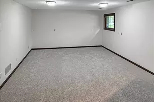 740 W Whipp Rd, Washington Twp, OH 45459 - Photo 20