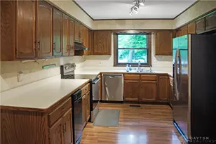 740 W Whipp Rd, Washington Twp, OH 45459 - Photo 4