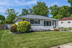 5401 Bayside Dr, Riverside, OH 45431 - Photo 8