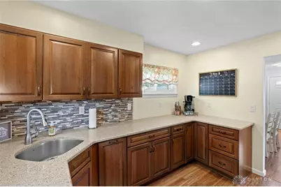 5401 Bayside Drive, Riverside, OH 45431 - Photo 12