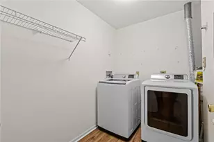 6635 Brigham Sq, Centerville, OH 45459 - Photo 14