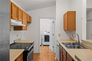 6635 Brigham Sq, Centerville, OH 45459 - Photo 10
