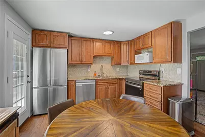 7422 Dial Drive, Huber Heights, OH 45424 - Photo 6