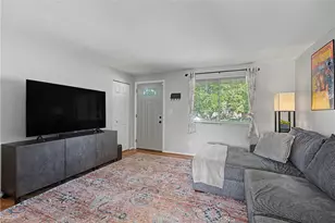 7422 Dial Dr, Huber Heights, OH 45424 - Photo 8