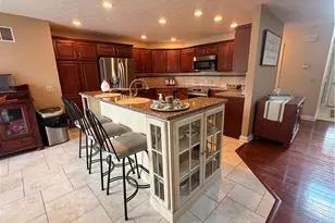 2049 N Highlander Dr, Xenia, OH 45385 - Photo 8
