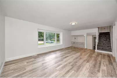 5406 Qualstan Court, Centerville, OH 45429 - Photo 8