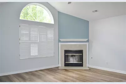 2647 Prestwick Village Circle Circle, Springfield, OH 45503 - Photo 2