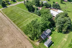 2145 Hilltop Rd, Xenia Twp, OH 45385 - Photo 6