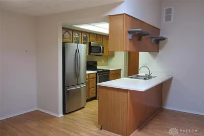 4902 Birchview Court, Huber Heights, OH 45424 - Photo 6