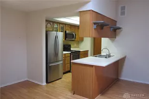 4902 Birchview Ct, Huber Heights, OH 45424 - Photo 6