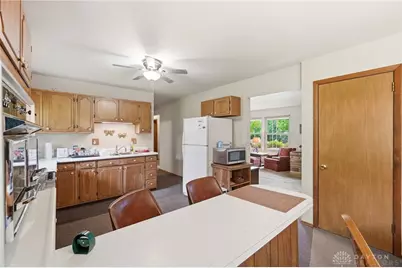 5912 Lombardy Court, West Carrollton, OH 45449 - Photo 14