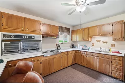 5912 Lombardy Court, West Carrollton, OH 45449 - Photo 18