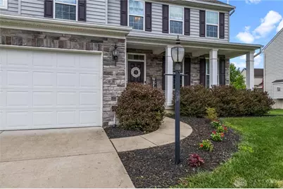 400 Buckingham Place, Beavercreek Twp, OH 45385 - Photo 2