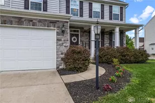 400 Buckingham Pl, Beavercreek Twp, OH 45385 - Photo 2
