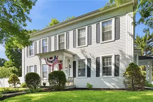 702 E Franklin St, Troy, OH 45373 - Photo 2