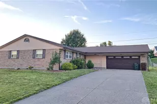 5325 Bromwick Dr, Trotwood, OH 45426 - Photo 1