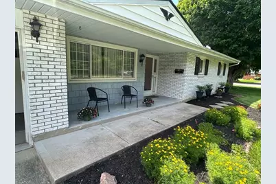1101 E Bridle Lane, West Carrollton, OH 45449 - Photo 4