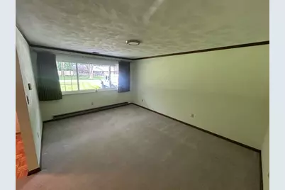 1101 E Bridle Lane, West Carrollton, OH 45449 - Photo 8