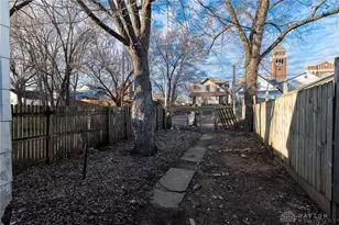 1517 Chapel St, Dayton, OH 45404 - Photo 16