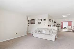 1973 Campus Dr, Fairborn, OH 45324 - Photo 6