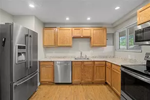 4573 Longfellow Ave, Huber Heights, OH 45424 - Photo 16