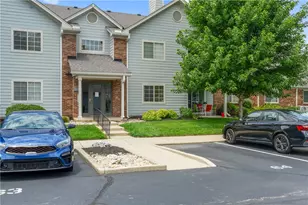 6615 Hedington Square, Centerville, OH 45459 - Photo 2